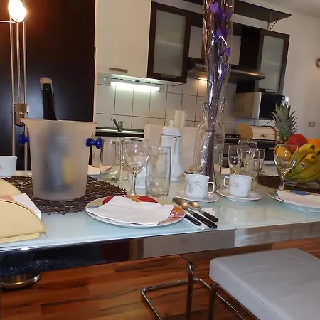 Davor Apartment *