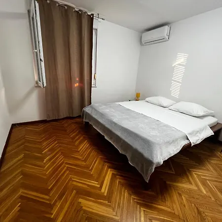 Apartment Davor Split